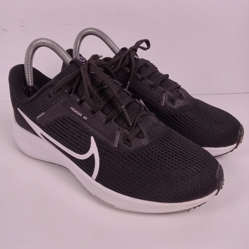 Nike Black and White Women's Pegasus 40 Running Shoes
